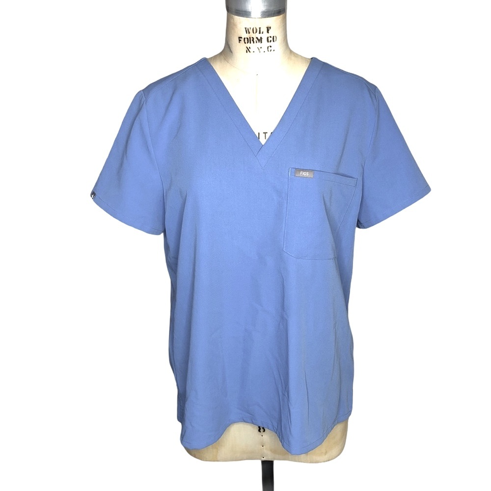 Figs L Casma Technical Collection light blue v neck pullover
